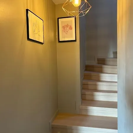 Grand De Standing アパート *